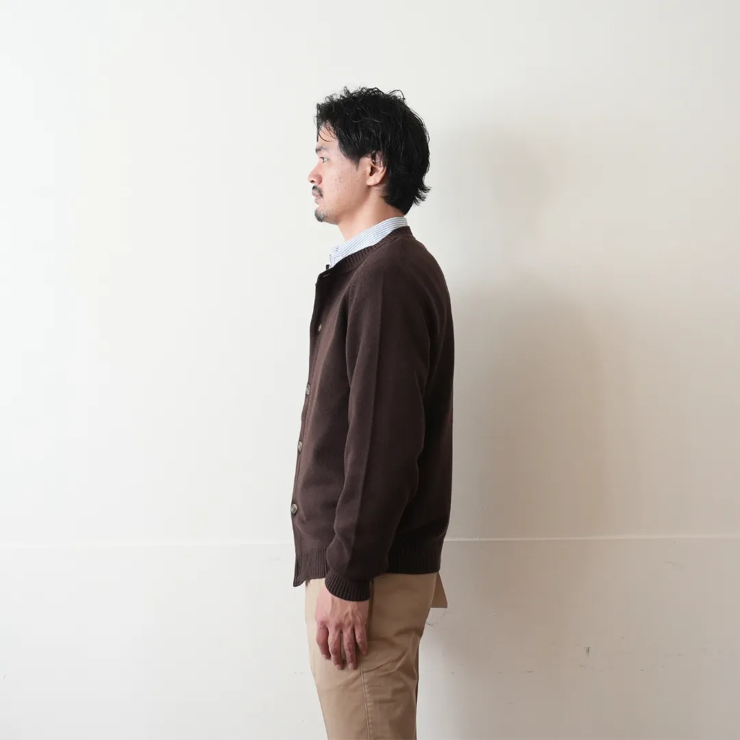 Cotton Wool Mid-gauge Cardigan 着用 SIDE 上半身